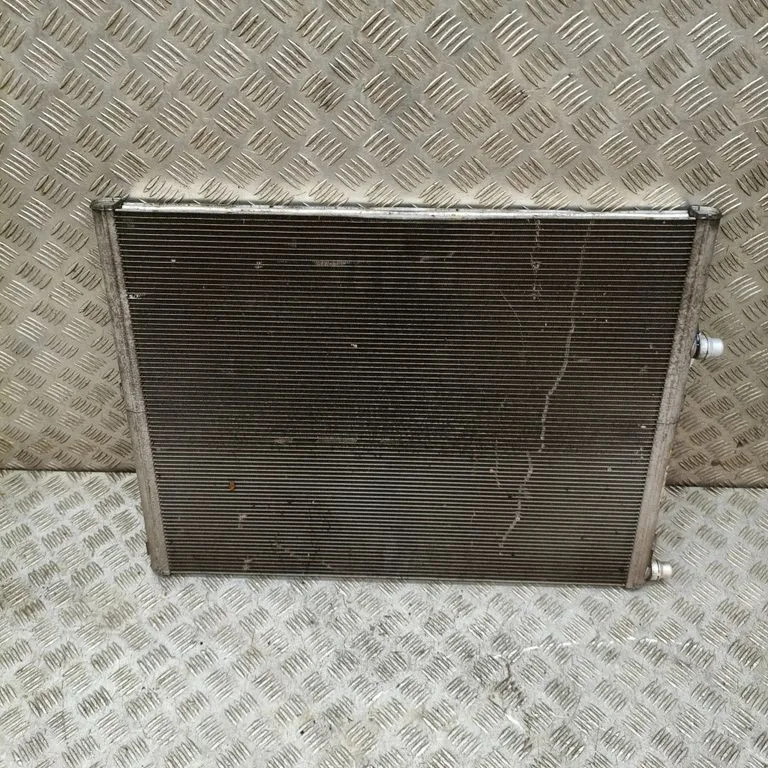 Jahutusvedeliku radiaator 8484638