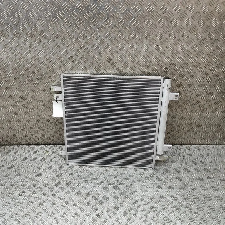 Gaisa kondicioniera dzesēšanas radiators (kondensators) KR9P61480