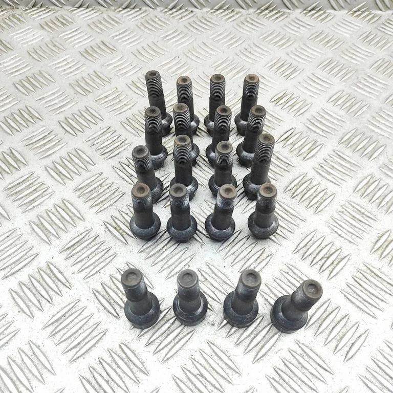 Nuts/bolts – Mercedes-Benz EQS V297 (2021-)