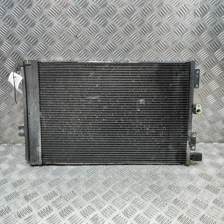 A/C cooling radiator (condenser) 52421365