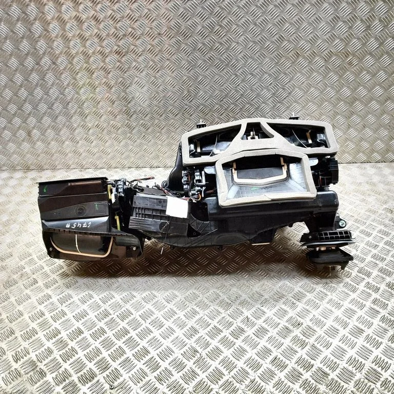Interior heater climate box assembly 6825708