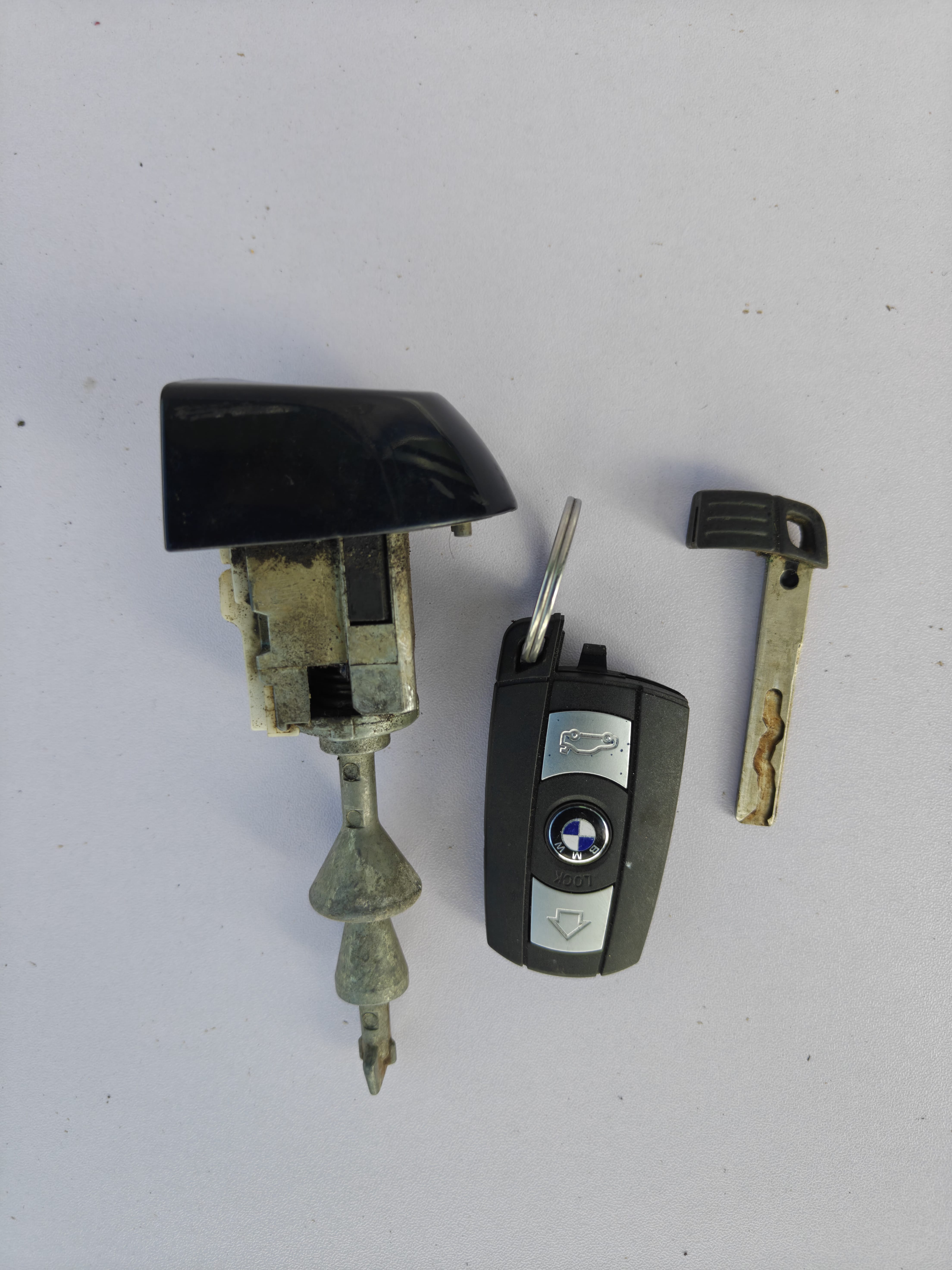 Coupe door lock (next to the handle)