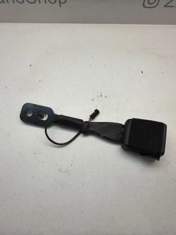 Eesmise turvavöö pannal – BMW X5M G05 F95 (2019-)
