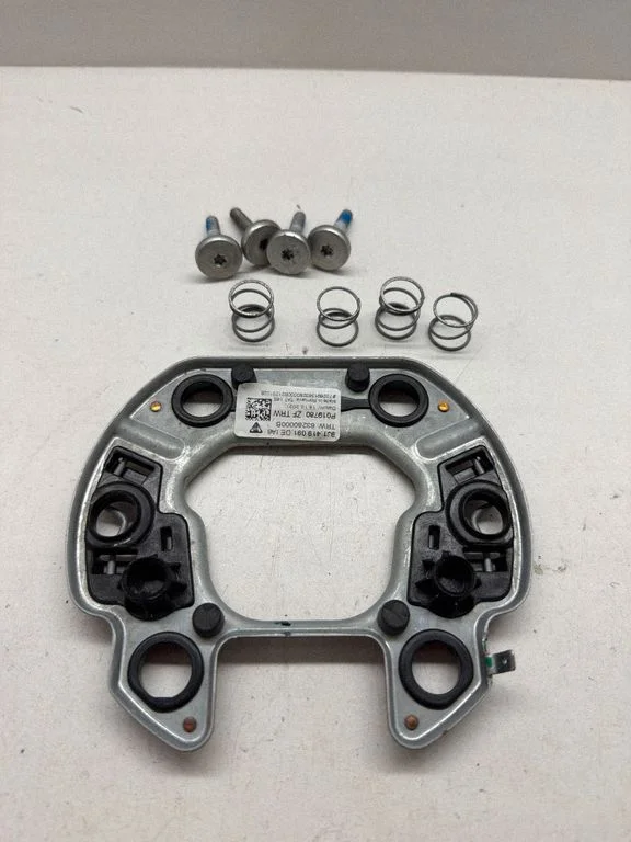 Steering wheel buttons/switches – Porsche Taycan 9J1 (2019-)