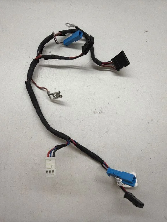 Steering wheel buttons/switches 3115708AA