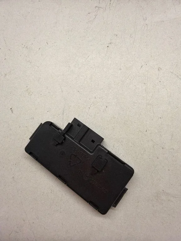 Steering wheel buttons/switches 16034443