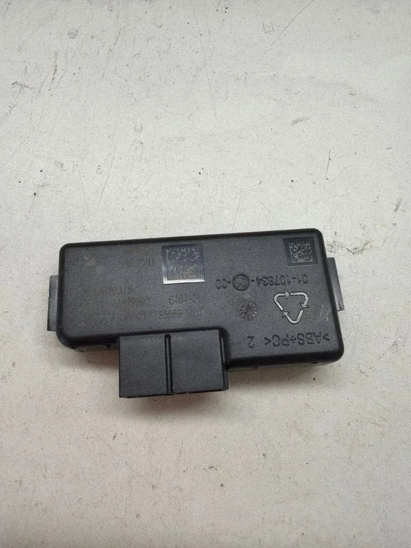 Steering wheel buttons/switches 16020375