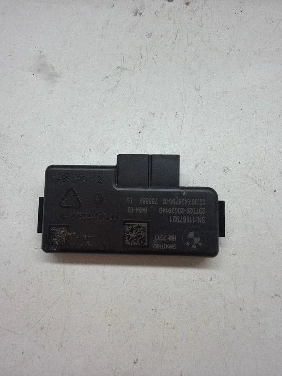 Steering wheel buttons/switches SW437HB2