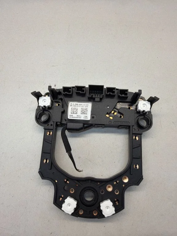 Steering wheel buttons/switches A0994641400