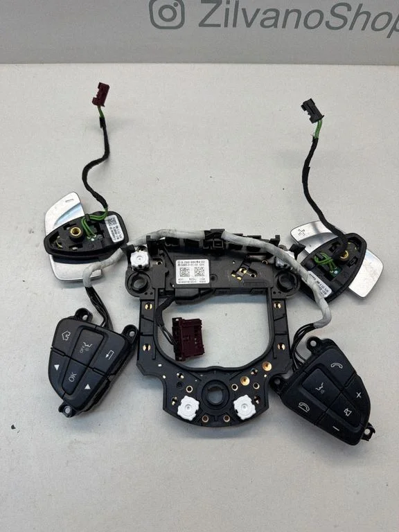 Steering wheel buttons/switches A0994641400