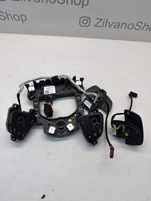 Steering wheel buttons/switches – Mercedes-Benz E-Class W213 (2016-)