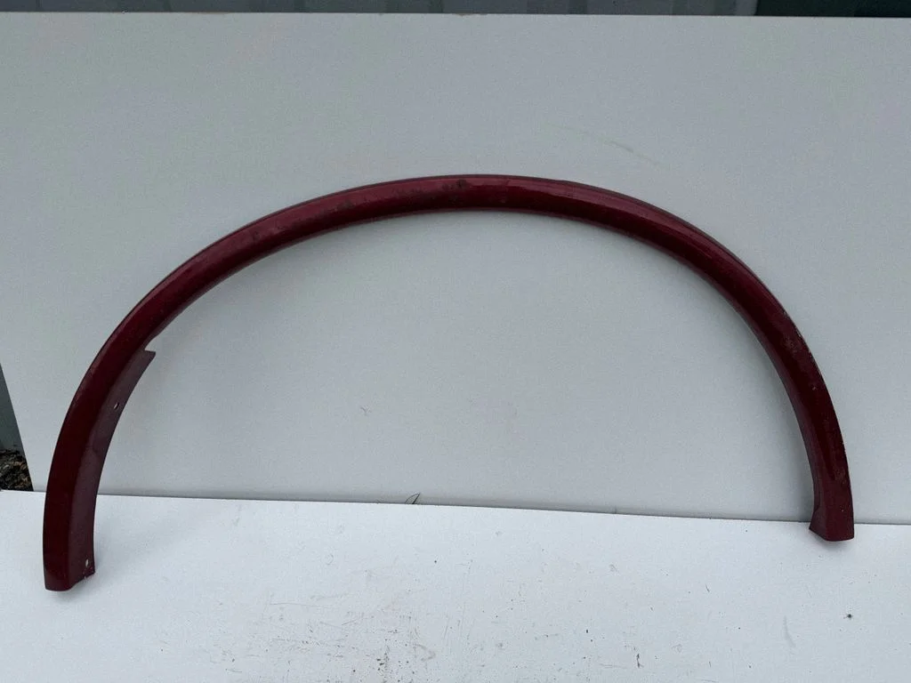 Rear arch trim 57010618AA