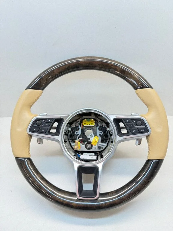 Steering wheel 971959256F