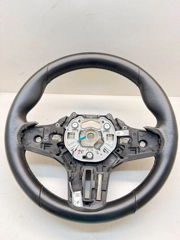Steering wheel 62822180D