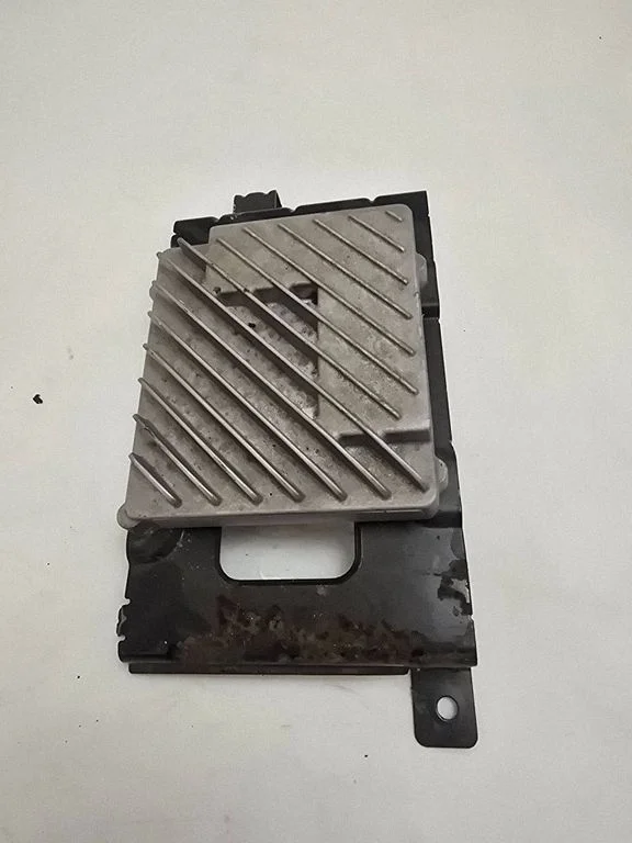 Sound amplifier – Ram 1500 DT (2018-)