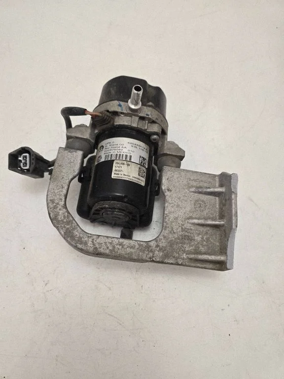 Vacuum pump 0588961AA