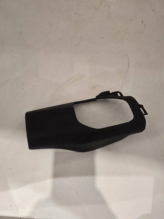 Panel trim 6BK741X9AD