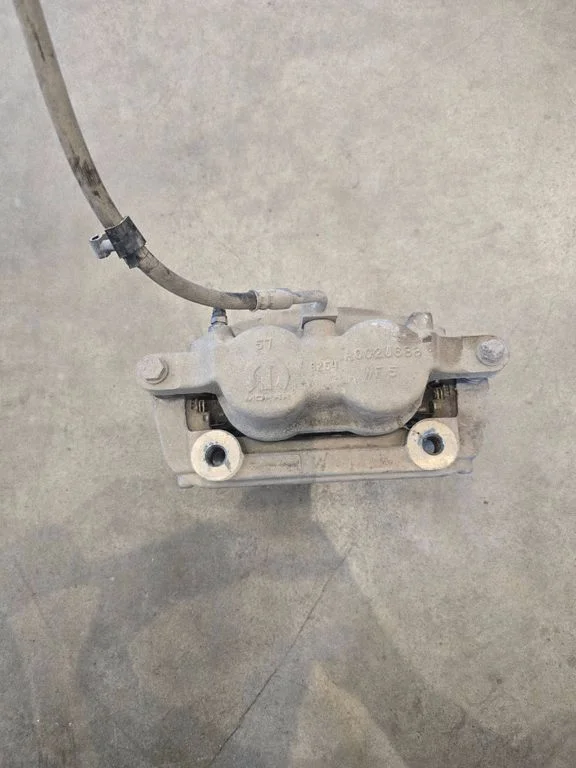 Front brake caliper A0020688