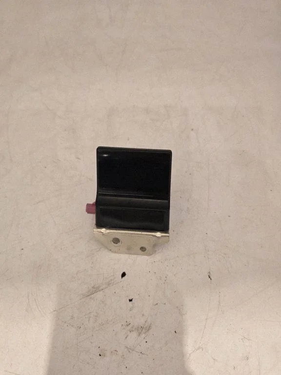 Aerial GPS antenna P68293977AA