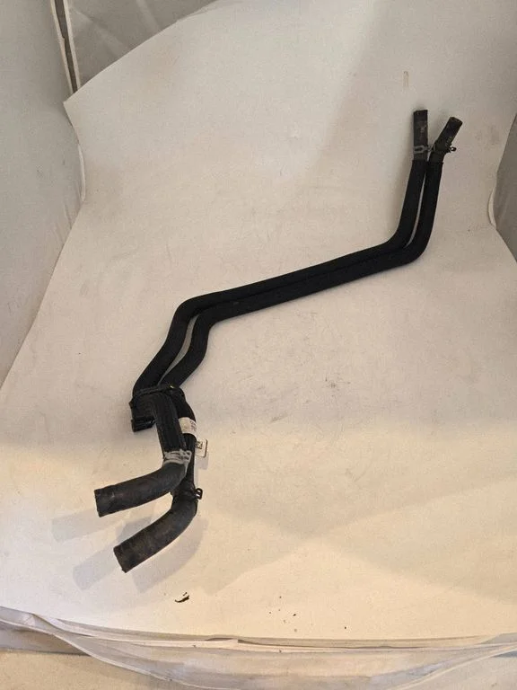 Engine coolant pipe/hose 68268582AD
