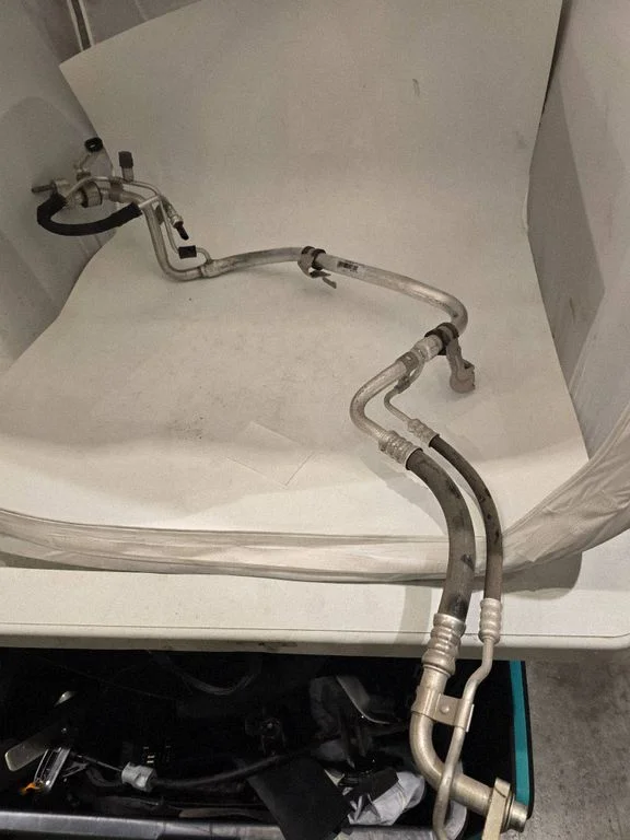 Air conditioning (A/C) pipe/hose P68277009AC
