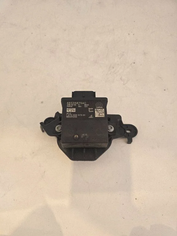 Other control units/modules 68335875AC