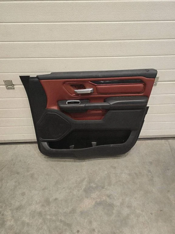 Front door card panel trim FC00AAW46008