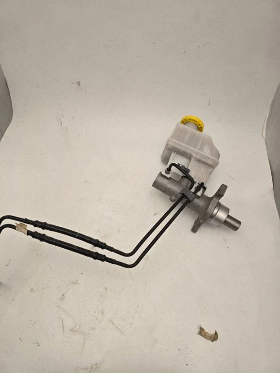 Master brake cylinder