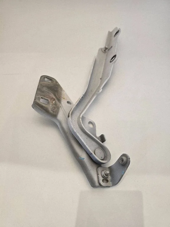 Engine bonnet/hood hinges – Ram 1500 DT (2018-)