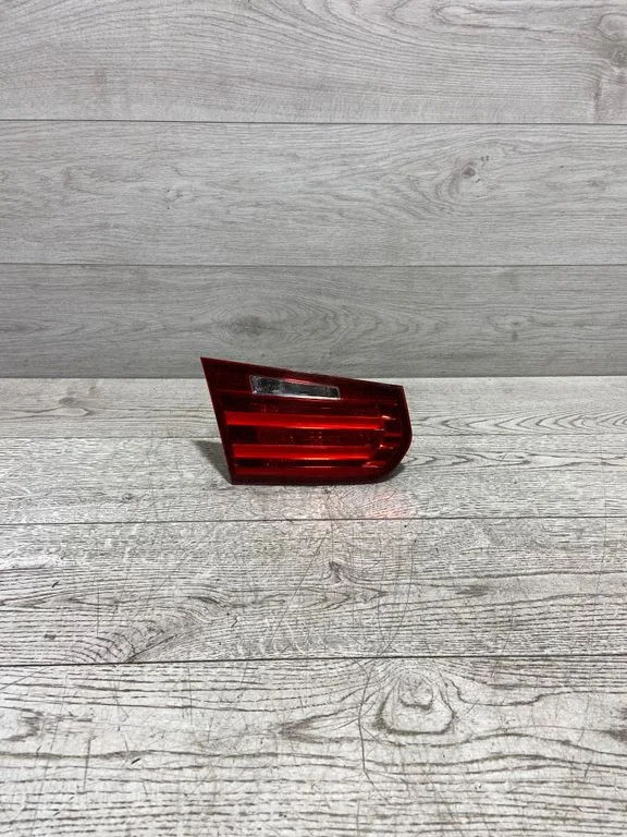 Tailgate rear/tail lights – BMW 3 Series F30 F35 F31 (2012-2018)