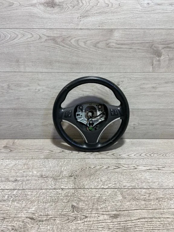 Steering wheel – BMW 3 Series E92 E93 (2005-2014)