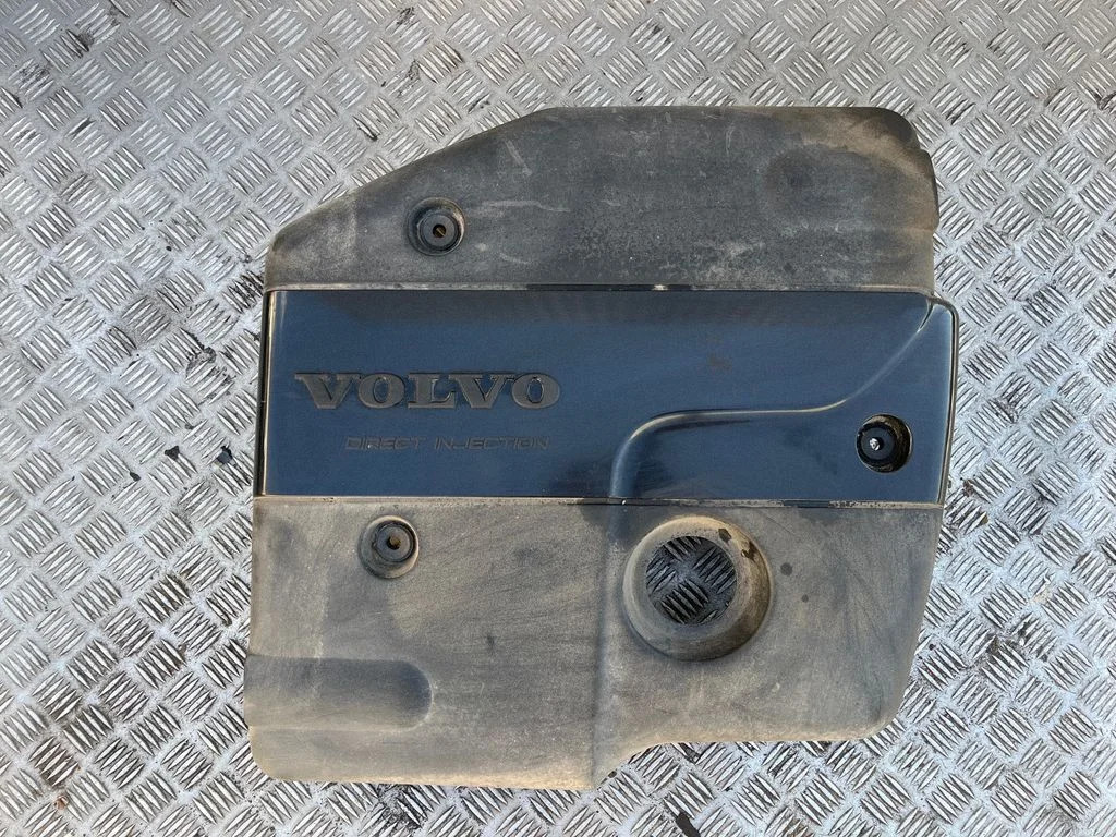 Engine cover (trim) – Volvo S40, V40 (1995-2004)