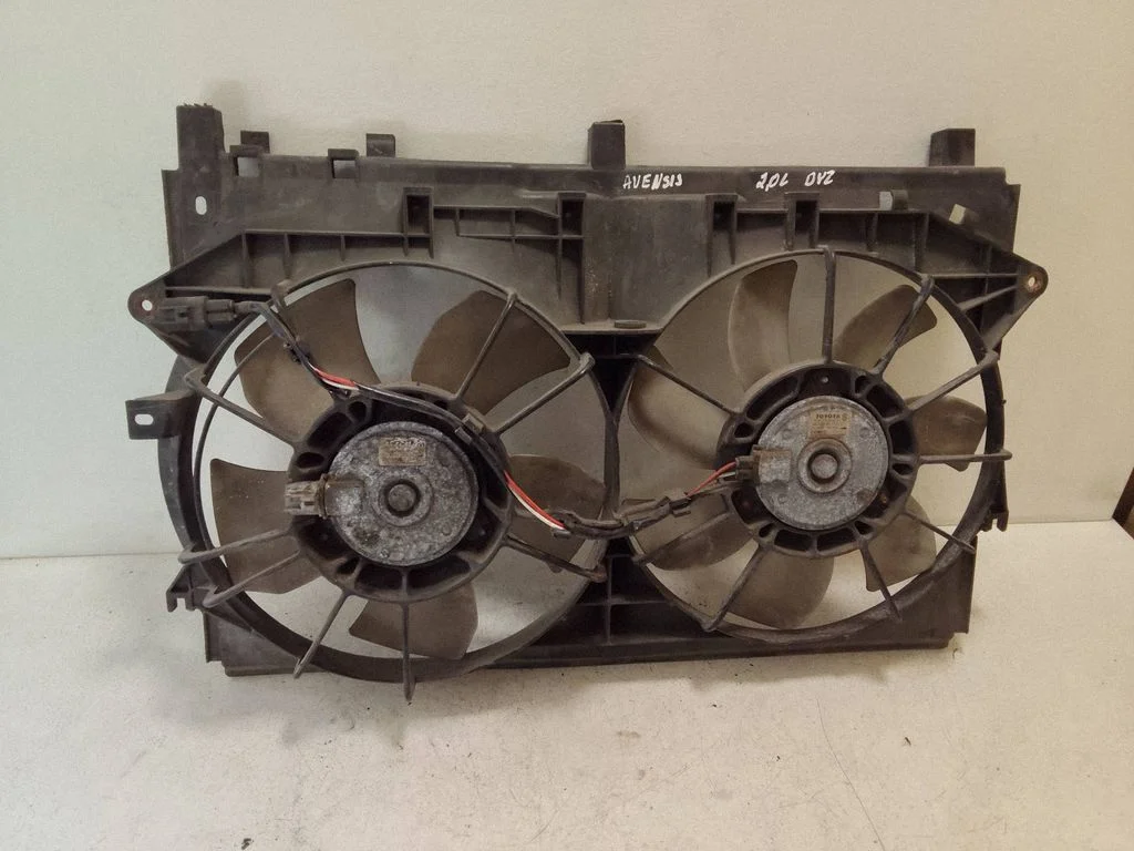 Radiator cooling fan shroud – Toyota Avensis T250 (2003-2006)