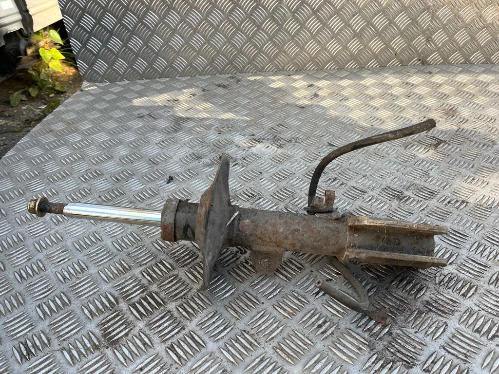 Front shock absorber/damper – right