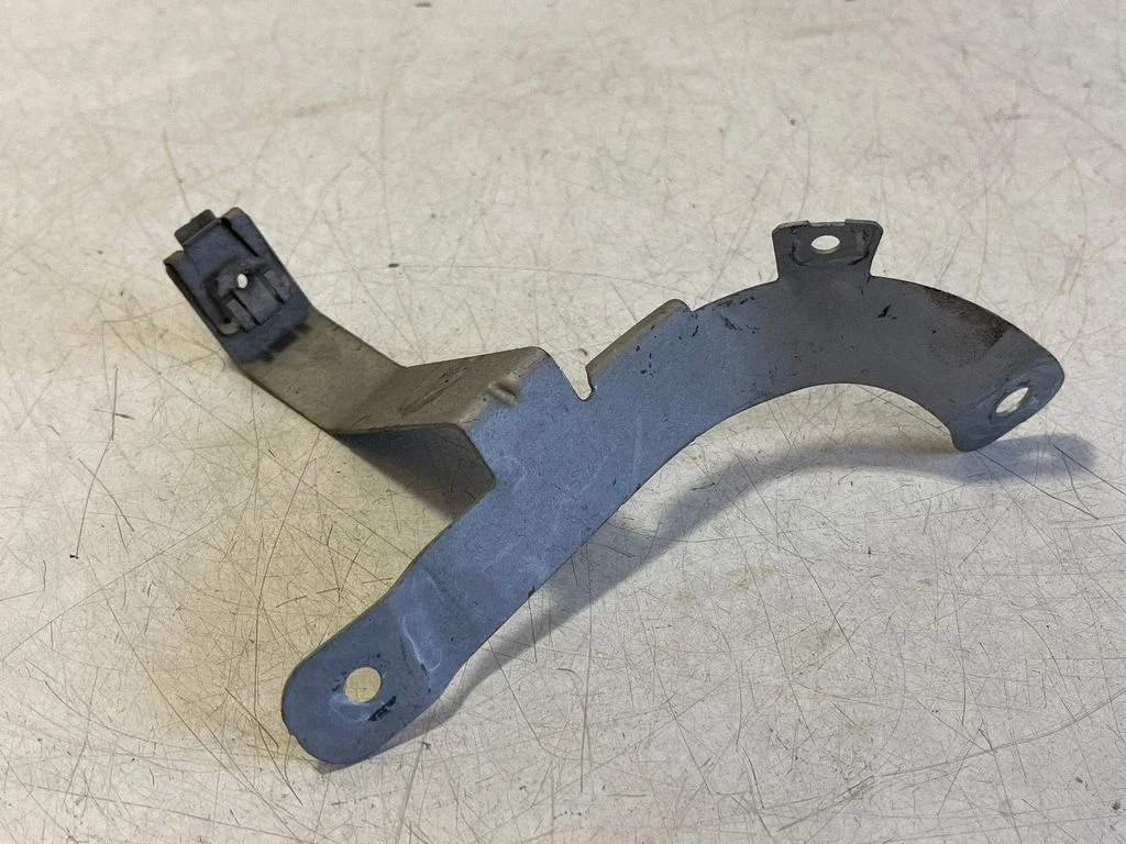 Other under body part A2065247900