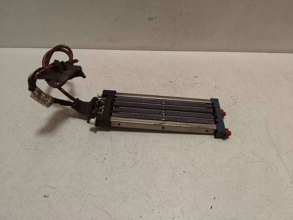 Elektriline salongi küttekeha radiaator 3B0963235
