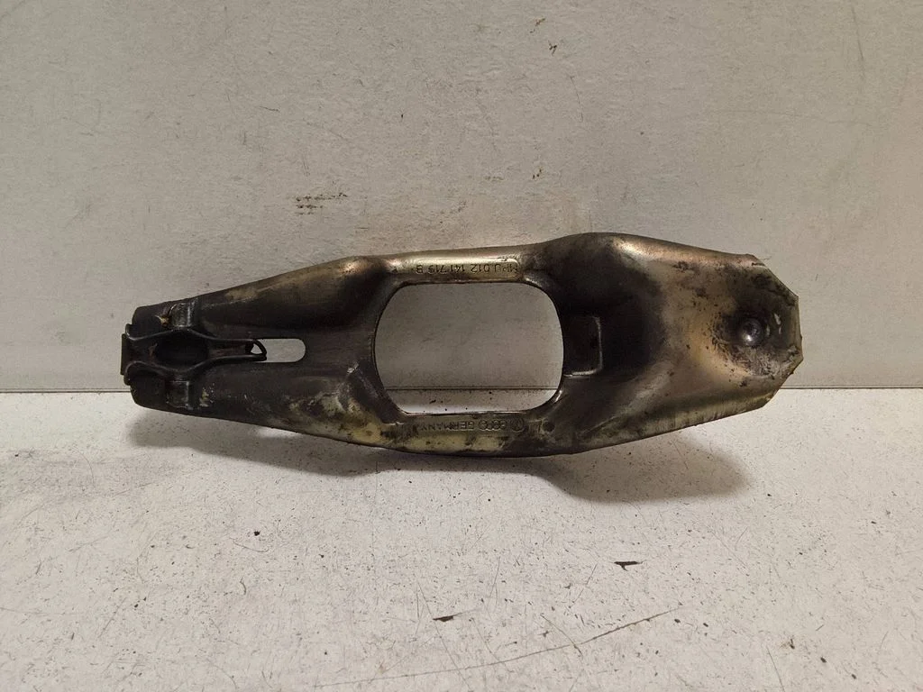 Siduri survelaagri hoob / kahvel – Volkswagen Passat B5.5 (2001-2005)