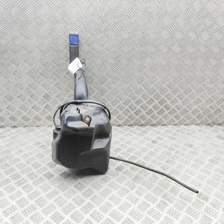 Logu mazgāšanas šķidruma tvertne 980145001