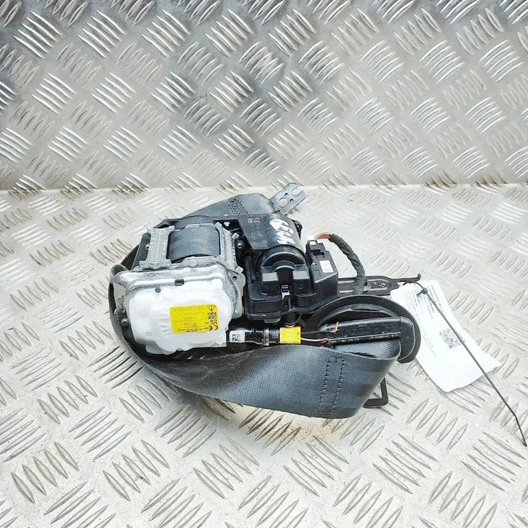 Priekšējā drošības josta 5E3857706JRAA