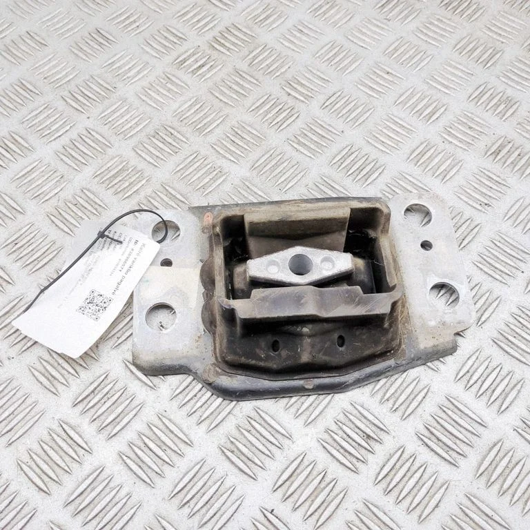 Dzinēja spilvens – Ford Mondeo MK V (2014-)