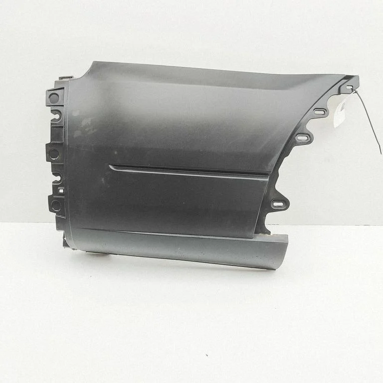 Moldings uz aizmugurējā spārna – Ford E-Transit (2020-)