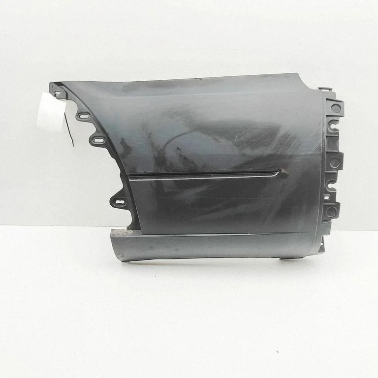 Moldings uz aizmugurējā spārna – Ford E-Transit (2020-)