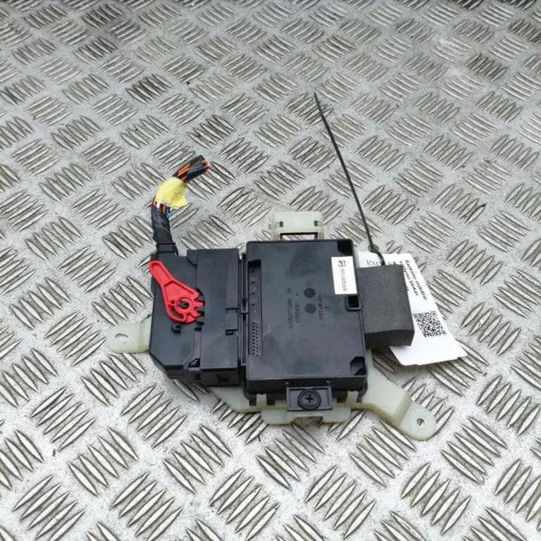 Rear brake EMF control unit/module – Volvo S60 (2014-2018)