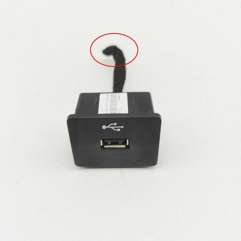 USB socket connector – Ford Transit VII (2019-)