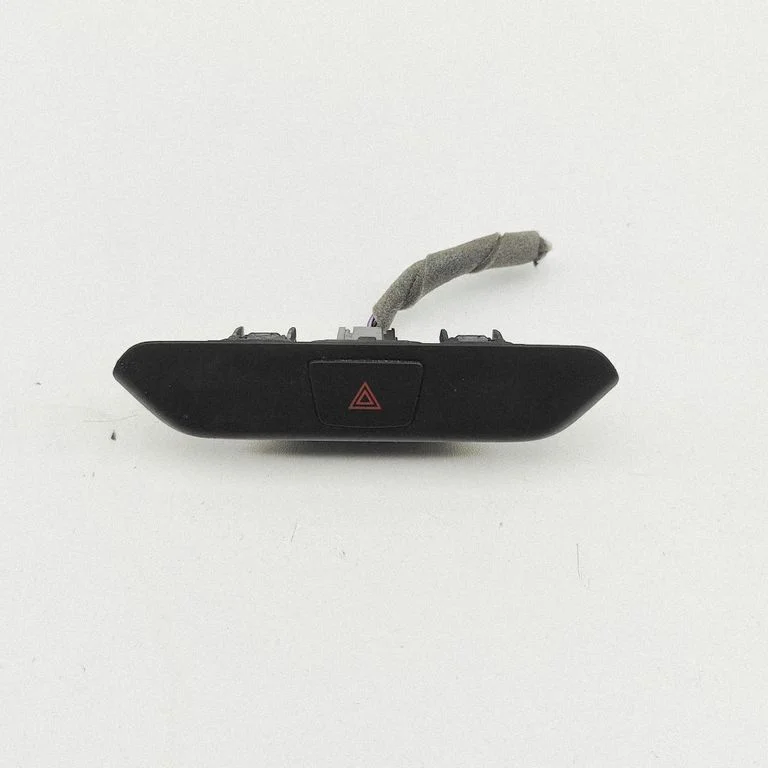 Avārijas gaismu slēdzis JK2115C580AB