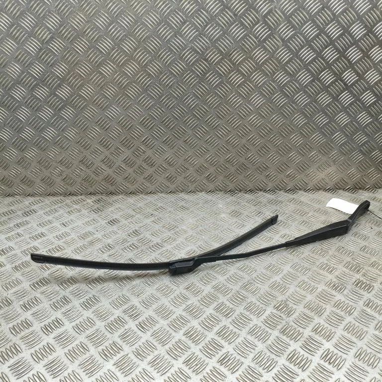 Windshield/front glass wiper blade 30753509