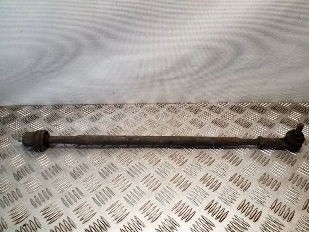 Steering tie rod – right