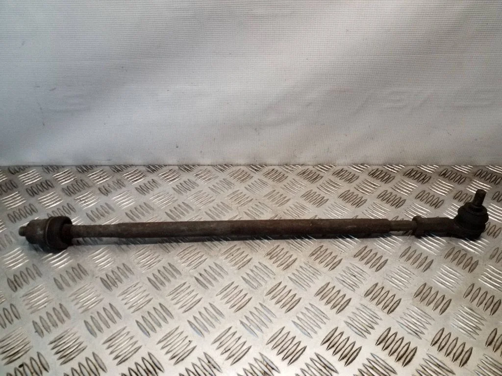 Steering tie rod – left