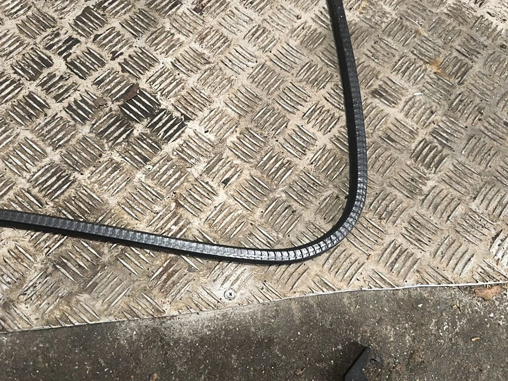 Sunroof sealing rubber – Audi A5 8T 8F (2007-2016)