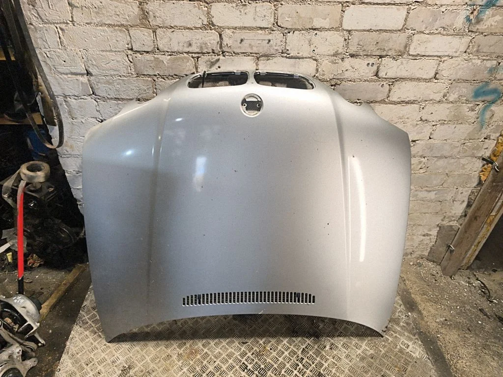 Engine bonnet/hood – BMW 3 Series E46 (1998-2005)